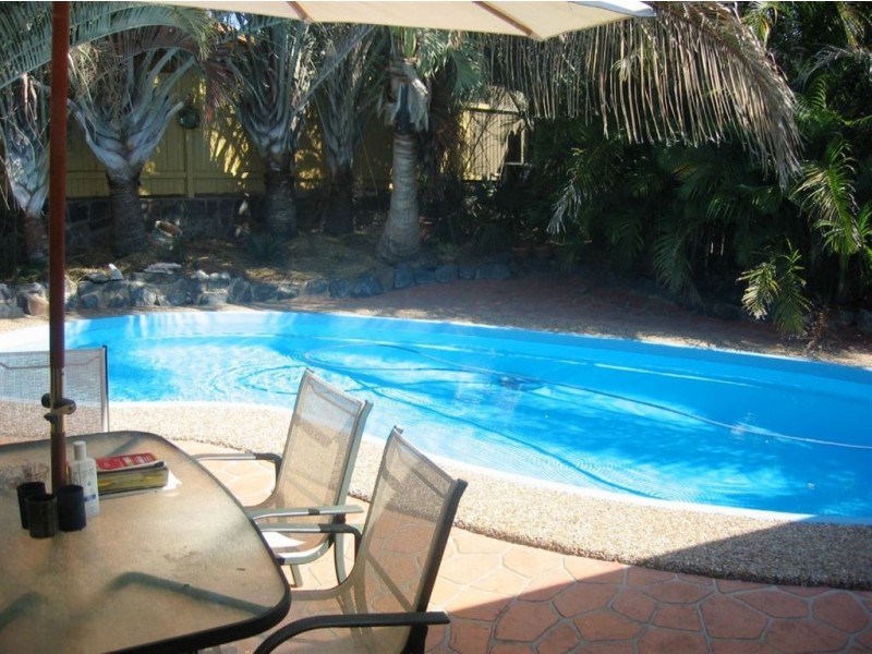 2 Bird Court, Frenchville QLD 4701