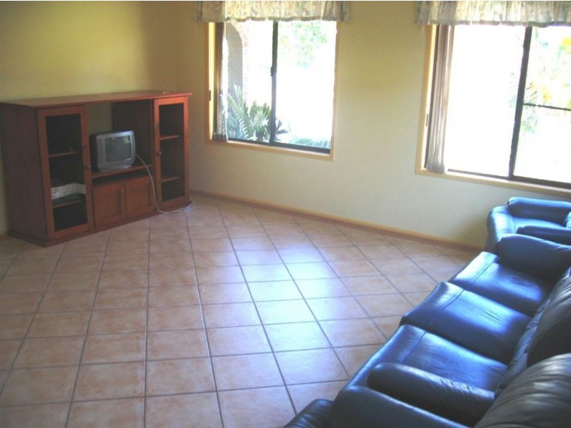 2 Bird Court, Frenchville QLD 4701