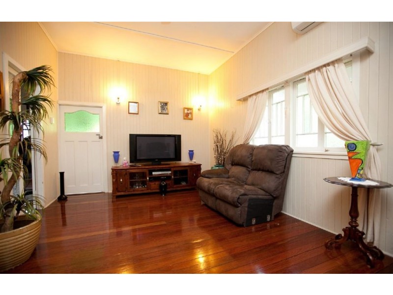 15 Berserker Street, Berserker QLD 4701