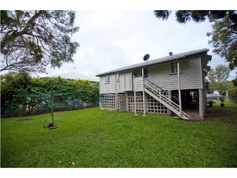 15 Berserker Street, Berserker QLD 4701