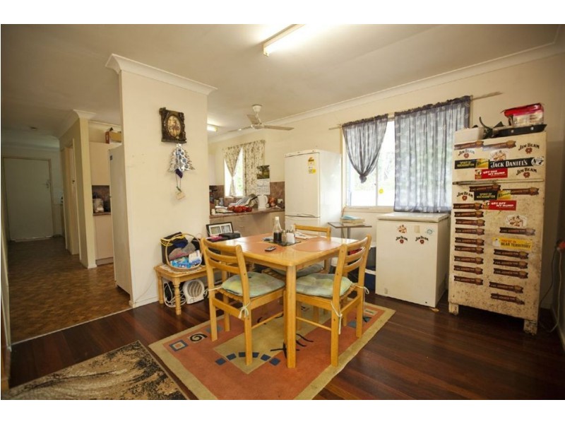 76 Livingstone Street, Berserker QLD 4701