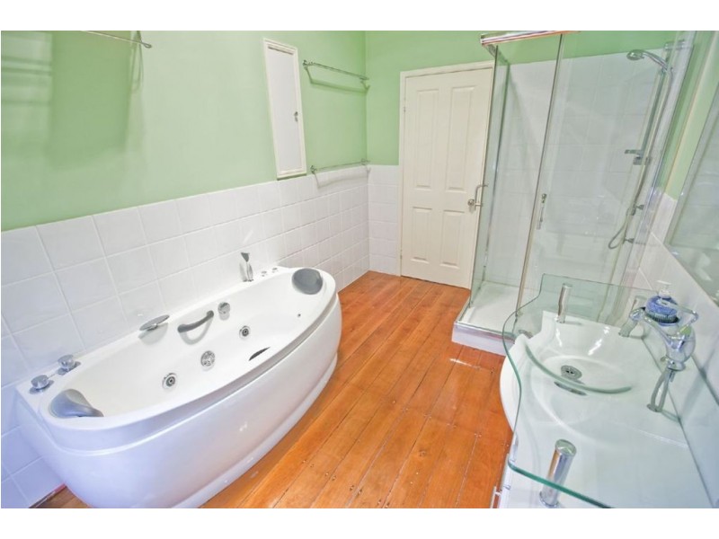 65 West Street, The Range QLD 4700