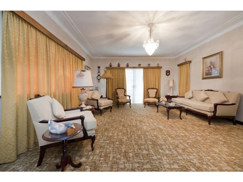 10 Craigilee Street, The Range QLD 4700