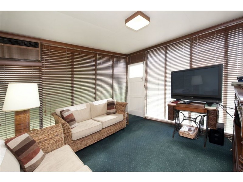 10 Craigilee Street, The Range QLD 4700
