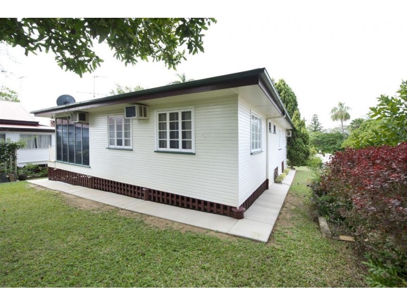 10 Craigilee Street, The Range QLD 4700