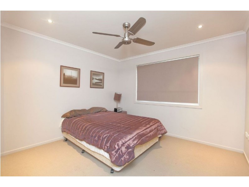 2/75 Edington Street, Berserker QLD 4701