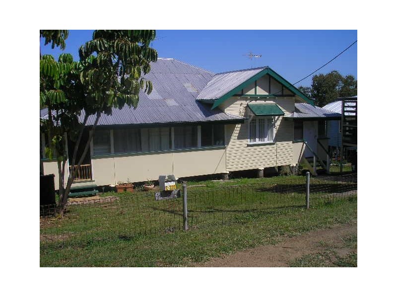 2/222 Agnes Street, The Range QLD 4700