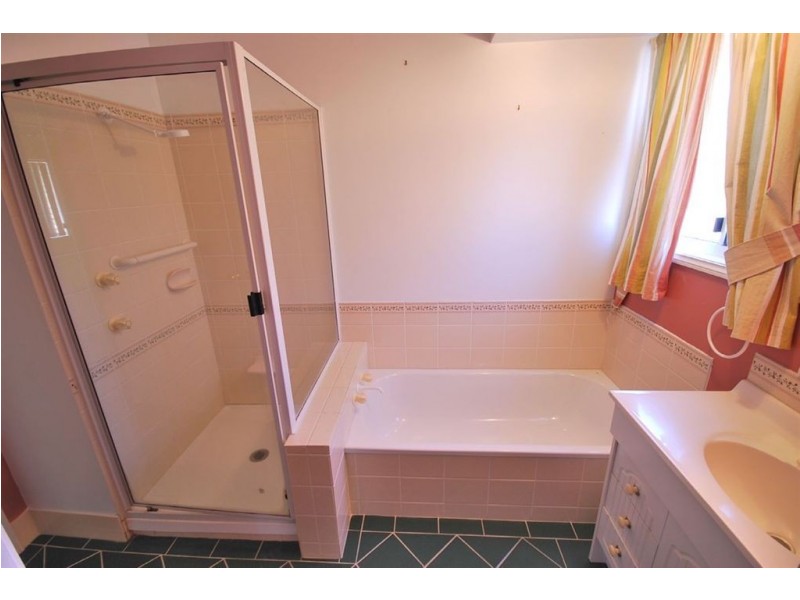 7/100 Victoria Place, Berserker QLD 4701