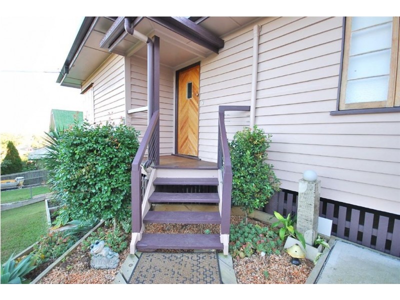 18 Bowen Terrace, The Range QLD 4700