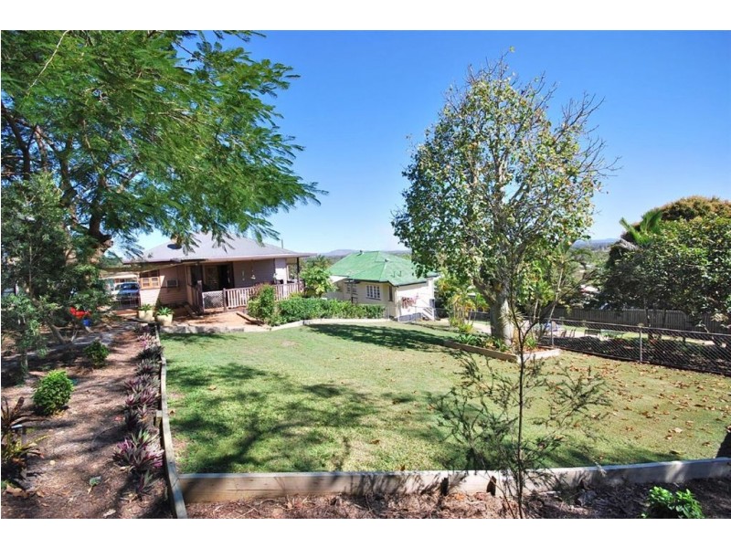 18 Bowen Terrace, The Range QLD 4700