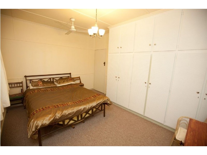 184 Grimley Street, Koongal QLD 4701