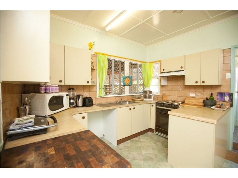 184 Grimley Street, Koongal QLD 4701