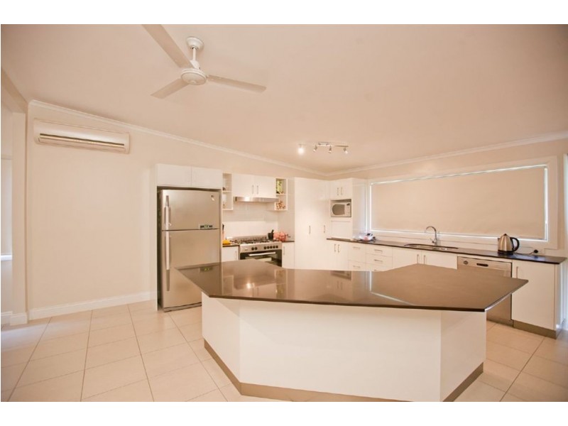 27 Glencoe Street, The Range QLD 4700