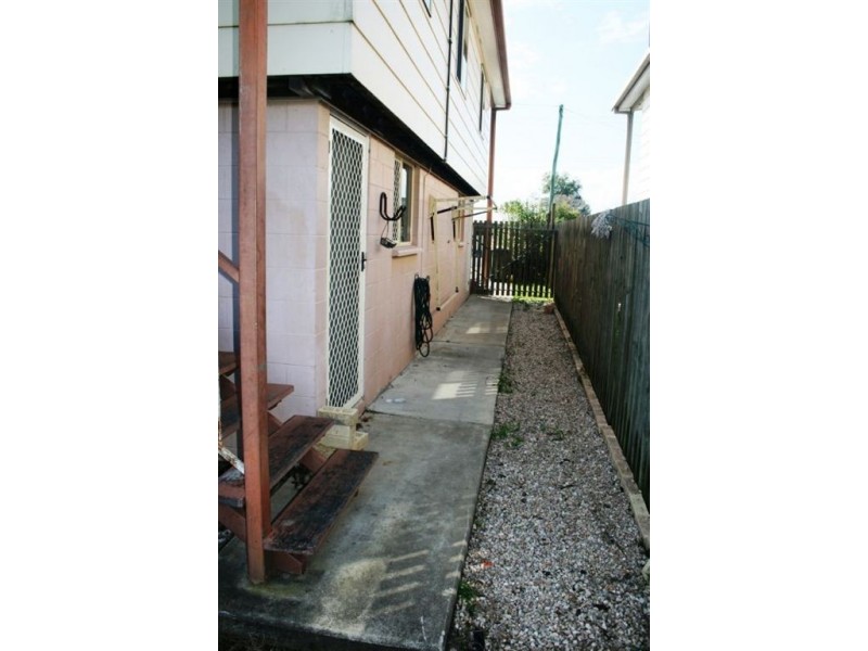 82 Simpson Street, Berserker QLD 4701