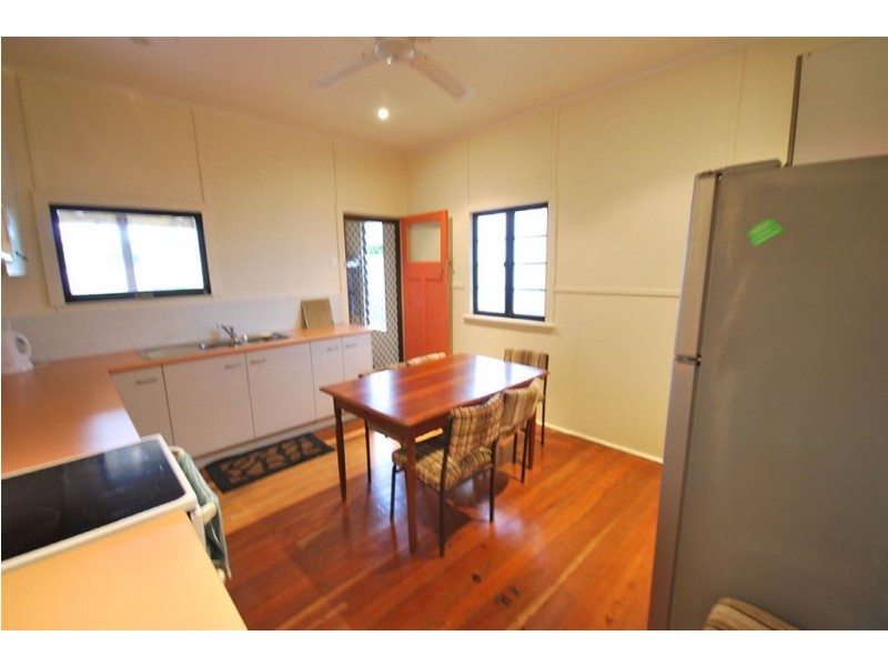 126 Earl Street, Berserker QLD 4701