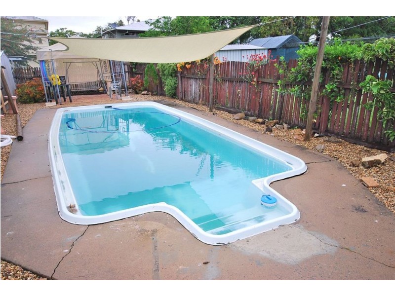 126 Earl Street, Berserker QLD 4701