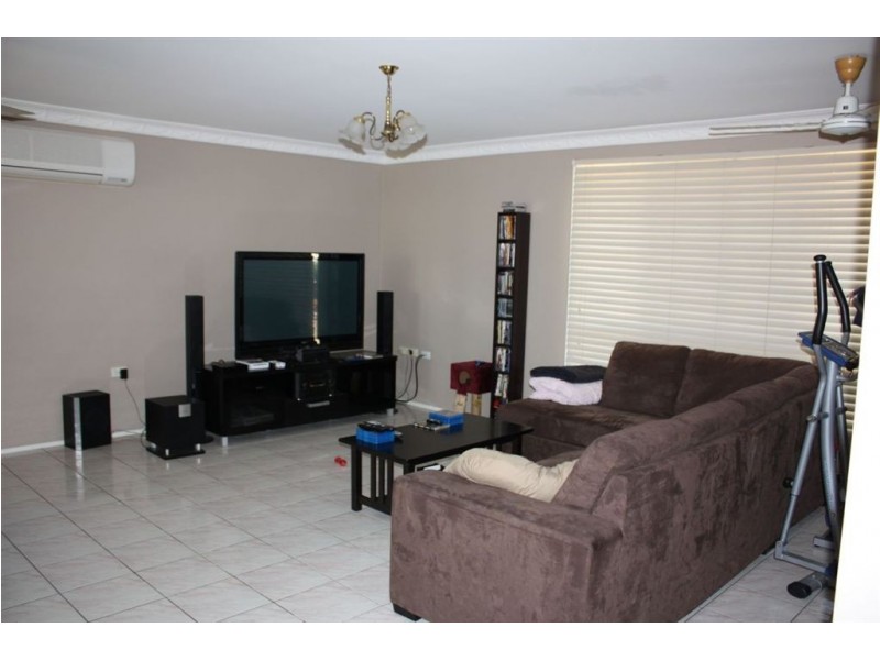 73 Kingfisher Parade, Rockhampton City QLD 4700