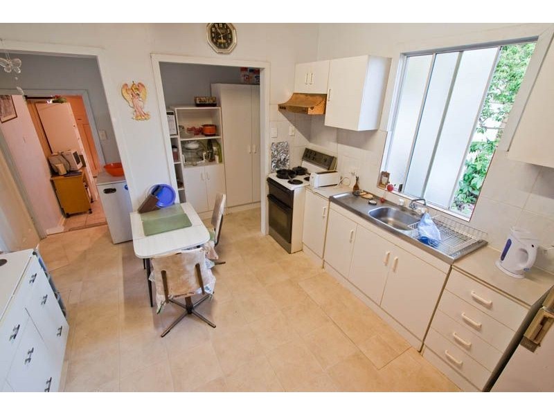 89 Clifton Street, Berserker QLD 4701