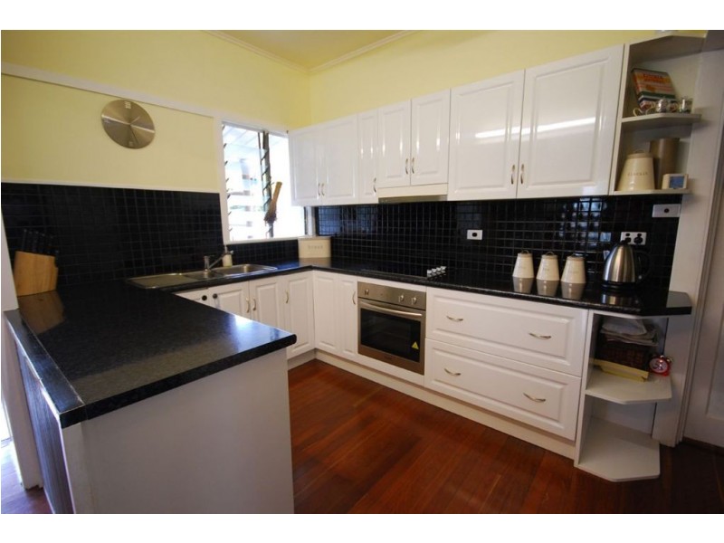 19 Eton Street, West Rockhampton QLD 4700