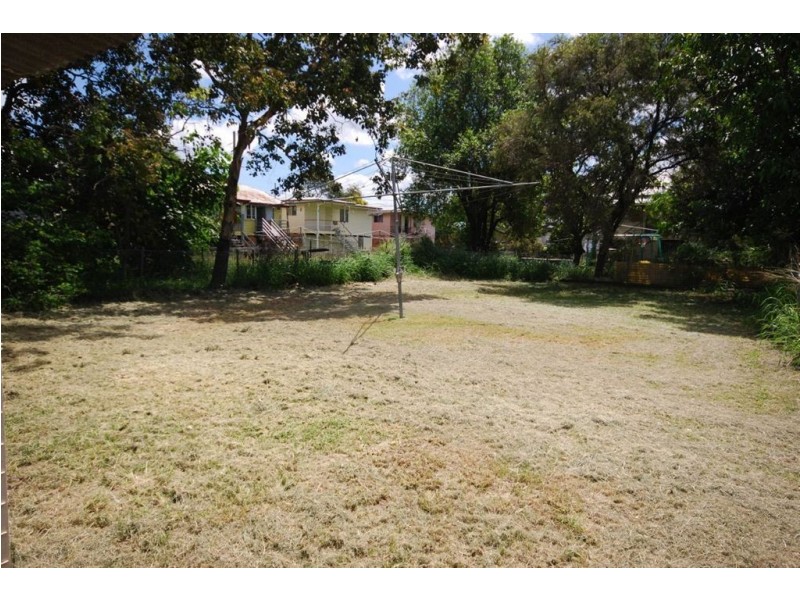 1 Alick Street, Park Avenue QLD 4701