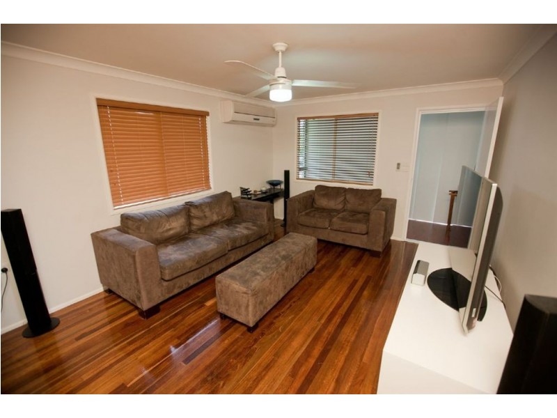 9 Barfoot Street, Kawana QLD 4701