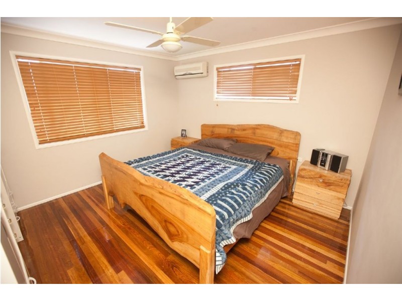 9 Barfoot Street, Kawana QLD 4701