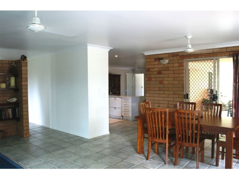 10 Samuel Crescent, Parkhurst QLD 4702