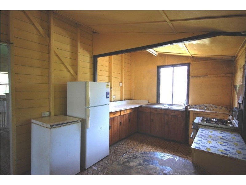 19 Kingel Street, Wandal QLD 4700