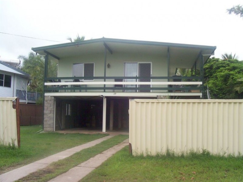 39 Stenlake Avenue, Rockhampton City QLD 4700