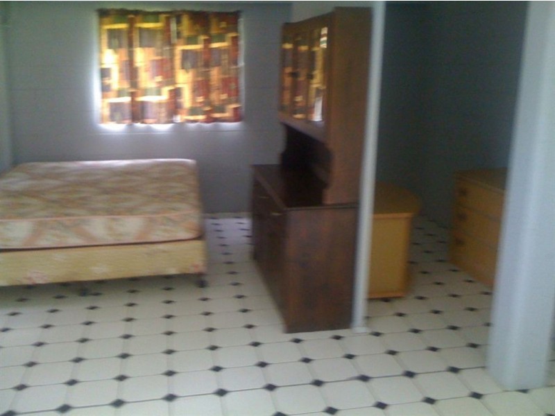 39 Stenlake Avenue, Rockhampton City QLD 4700