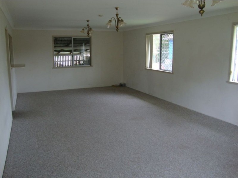 14 Bernard Street, Berserker QLD 4701