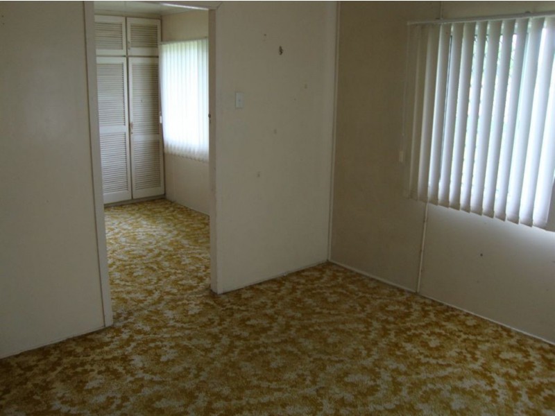 14 Bernard Street, Berserker QLD 4701