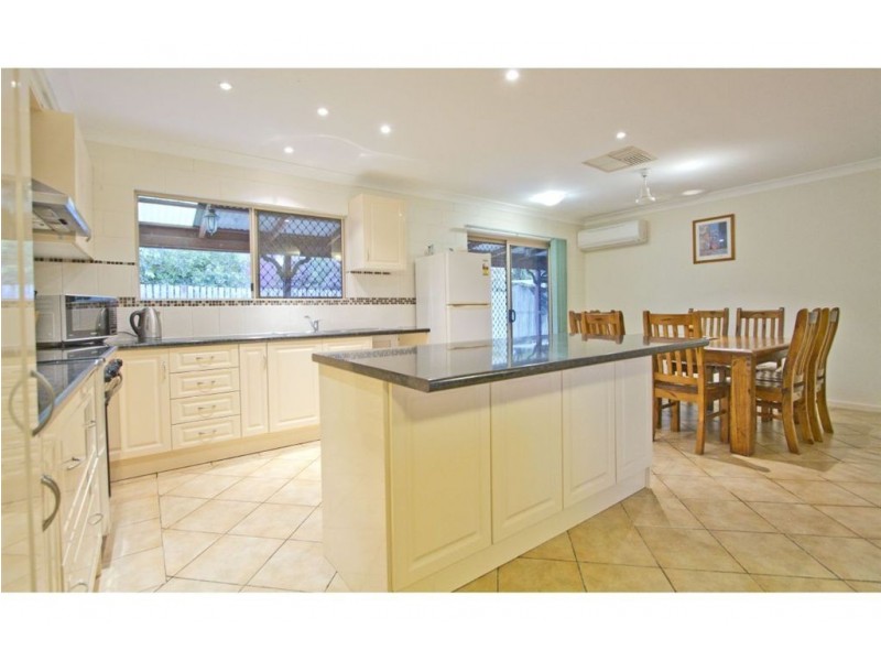 13 Zimitat Street, Gracemere QLD 4702