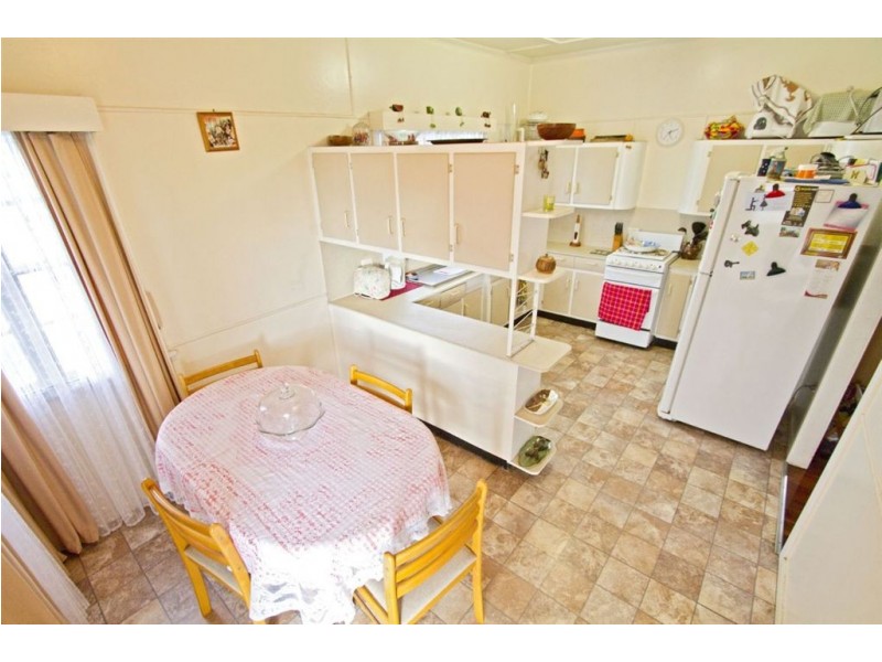 205 Berserker, Berserker QLD 4701