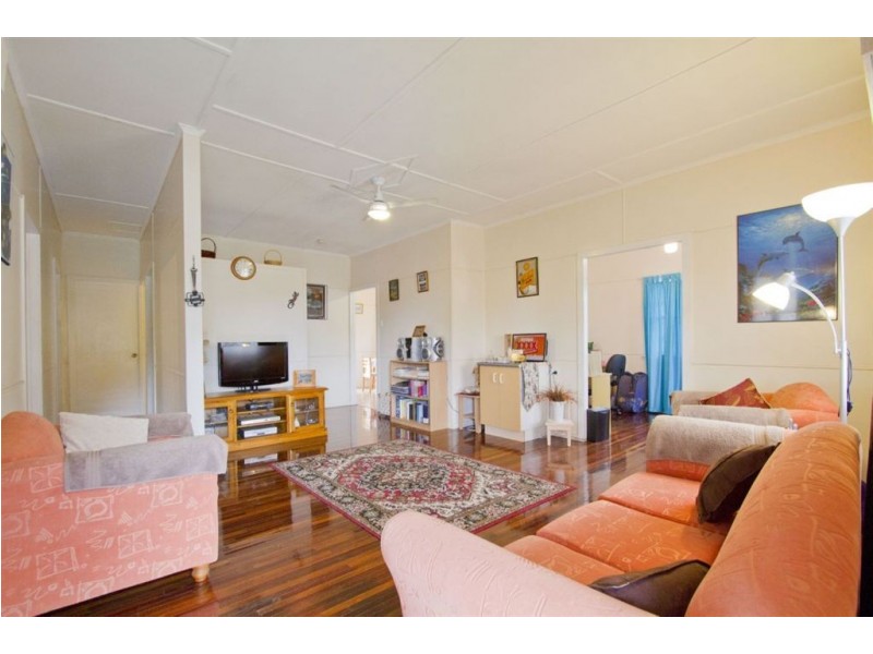 205 Berserker, Berserker QLD 4701