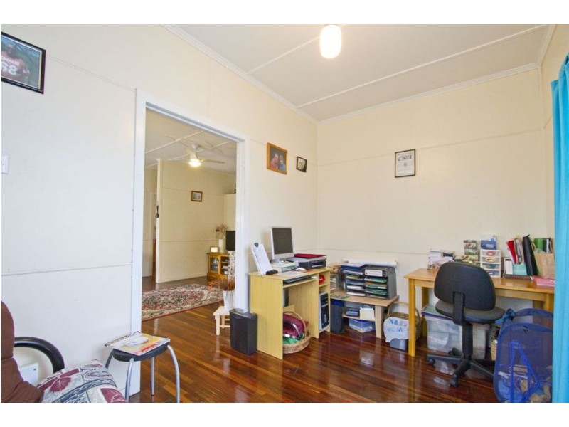 205 Berserker, Berserker QLD 4701