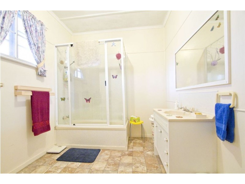 205 Berserker, Berserker QLD 4701