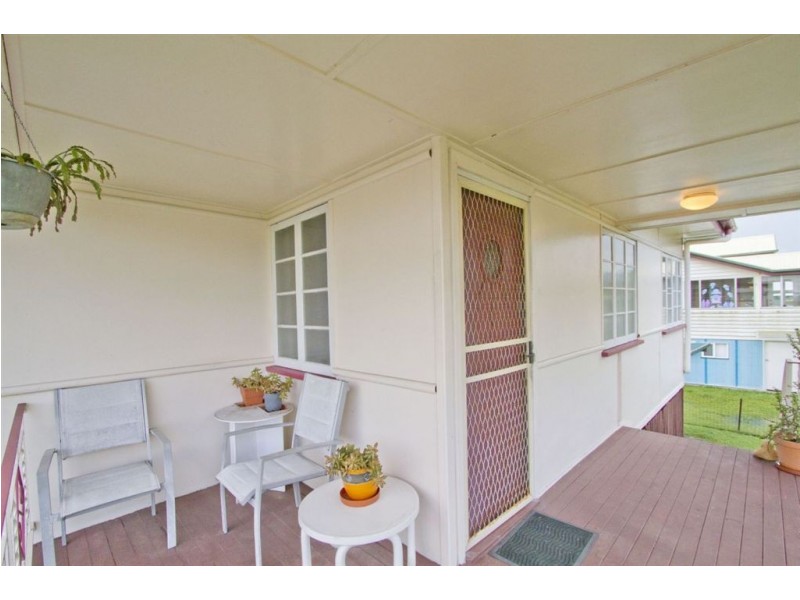 205 Berserker, Berserker QLD 4701