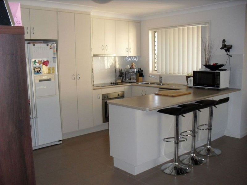 15 Tawarra Crescent, Gracemere QLD 4702