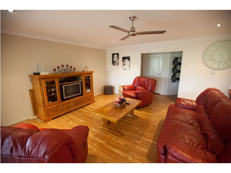 32 Stirling Drive, Rockyview QLD 4701