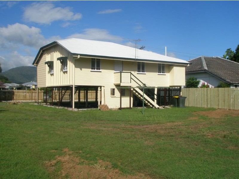 21 Alexandra Street, Park Avenue QLD 4701