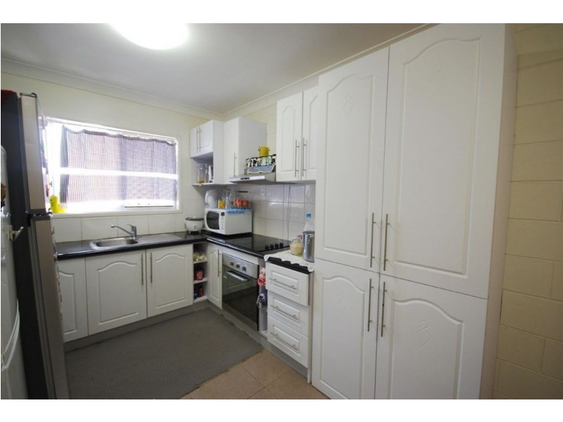 1/127 Menzies Street, Park Avenue QLD 4701