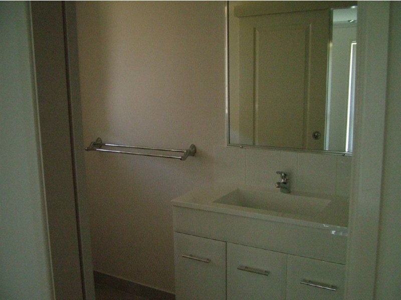 25 Kerrie Meares, Gracemere QLD 4702