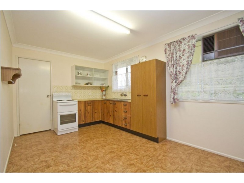 96 Sheehy Street, Park Avenue QLD 4701