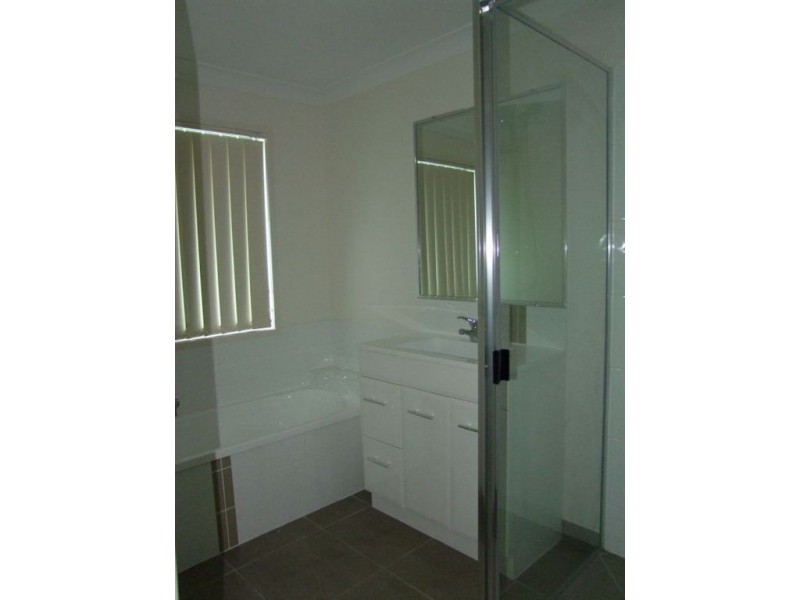 23 Joseph Street, Gracemere QLD 4702