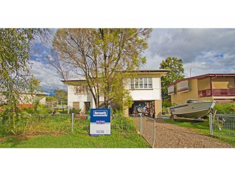 32 Underwood Street, Park Avenue QLD 4701