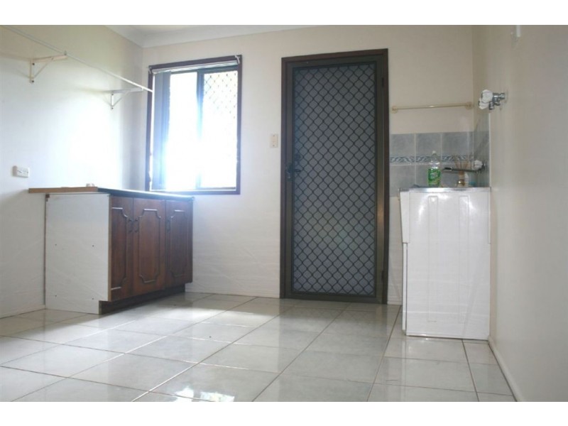19 Vass Road, West Rockhampton QLD 4700