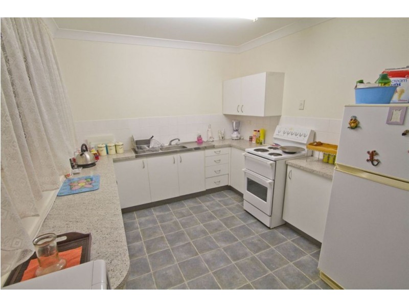 2/29 Underwood Street, Park Avenue QLD 4701