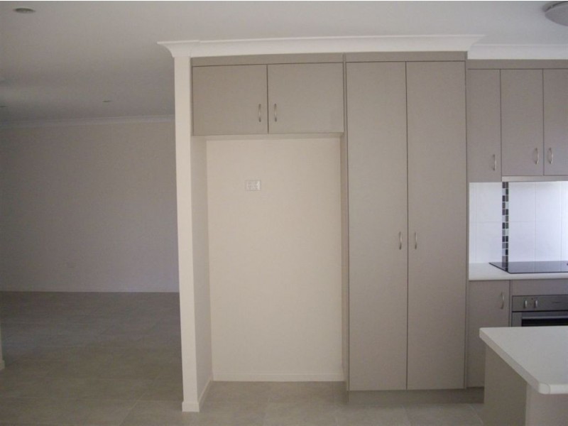 14 Kerrie Meares Crescent, Gracemere QLD 4702