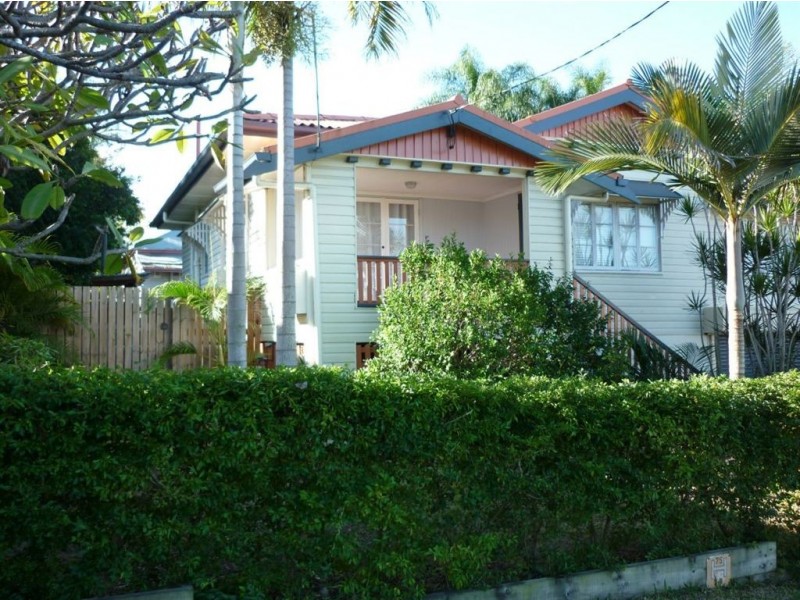 10 Wakefield Street, Allenstown QLD 4700